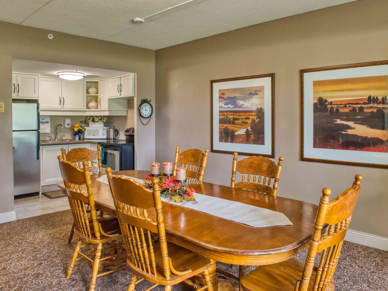 dining room in suite